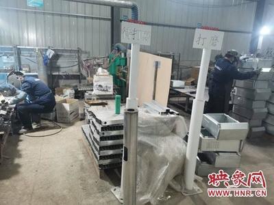 扶贫车间复工忙，板店乡通讯设备生产线传捷报